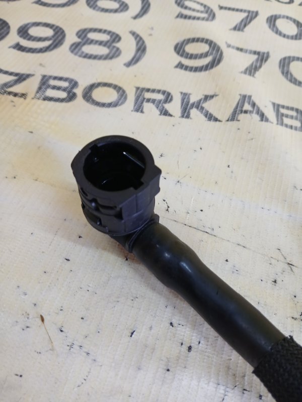 Патрубок системы охлаждения BMW 530 G30 XB1142M0 Патрубок системы охлаждения BMW 530 G30 XB1142M0