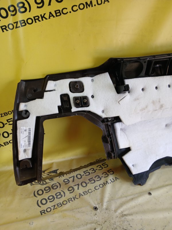 Обшивка багажника передняя правая GLS 450 4MATIC 2018 276 3.0 biturbo Обшивка багажника передняя правая GLS 450 4MATIC 2018 276 3.0 biturbo