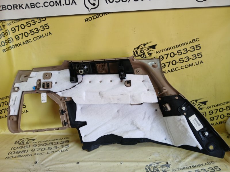 Обшивка багажника задняя правая gl 450 2015 x166 276 3.0 biturbo Обшивка багажника задняя правая gl 450 2015 x166 276 3.0 biturbo