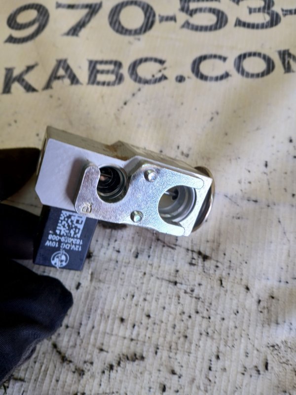 Клапан кондиционера BMW 530 G30 XB1142M0 Клапан кондиционера BMW 530 G30 XB1142M0