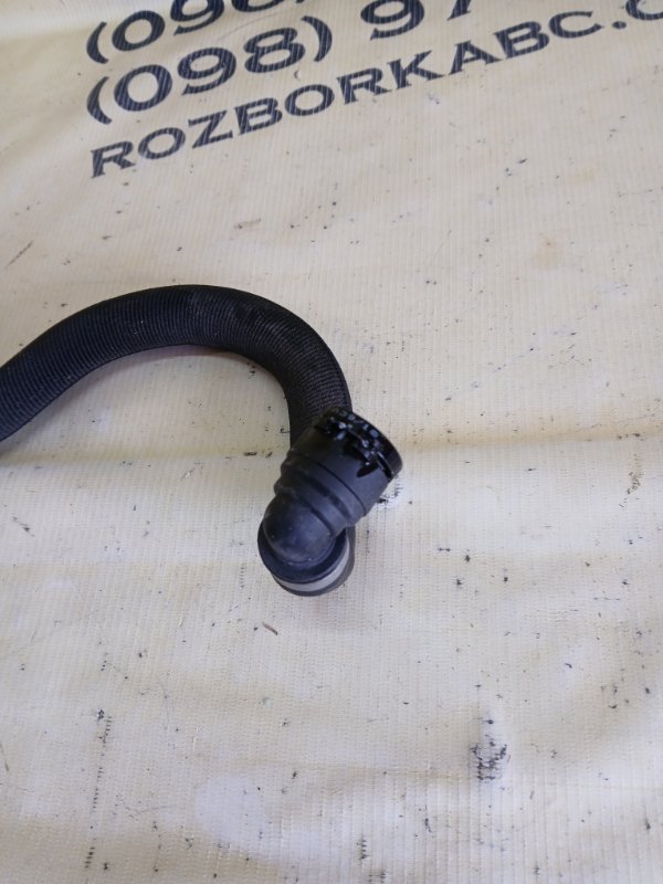 Патрубок системы охлаждения BMW 530 G30 XB1142M0 Патрубок системы охлаждения BMW 530 G30 XB1142M0