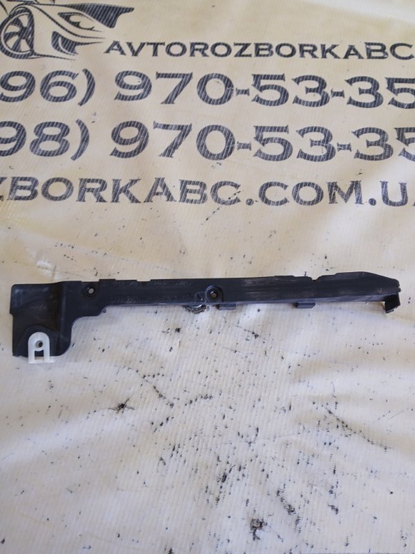 Уплотнит.рамка верхняя часть 530 2018 G30 XB1142M0 Уплотнит.рамка верхняя часть 530 2018 G30 XB1142M0