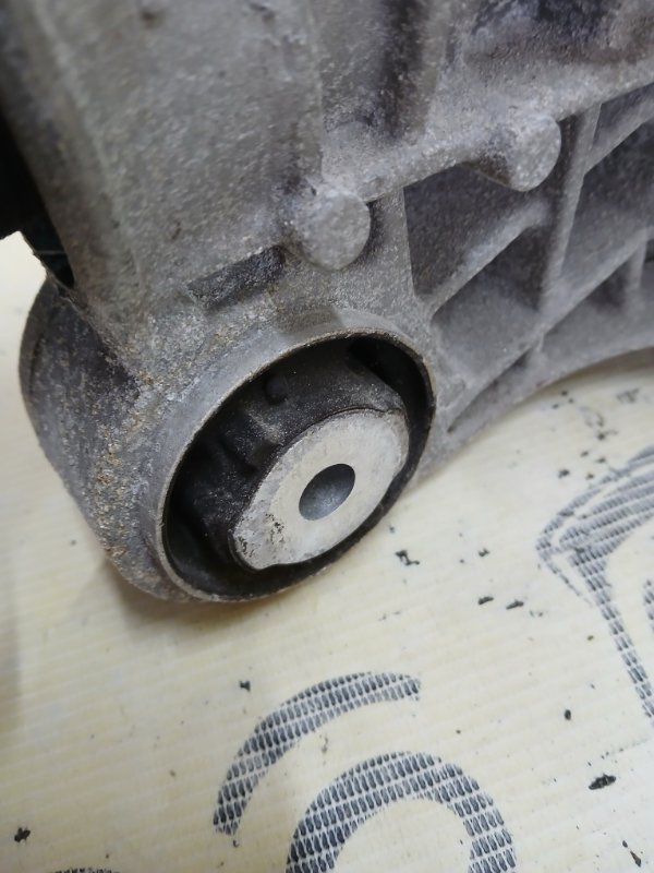 Редуктор задний GLS 450 4MATIC 2018 276 3.0 biturbo Редуктор задний GLS 450 4MATIC 2018 276 3.0 biturbo