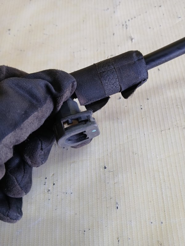 Подводящий топливопровод 530 2018 G30 XB1142M0 Подводящий топливопровод 530 2018 G30 XB1142M0