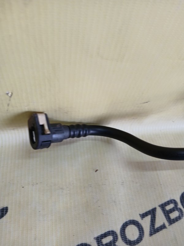 Подводящий топливопровод BMW 530 G30 XB1142M0 Подводящий топливопровод BMW 530 G30 XB1142M0