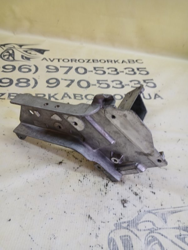 Кронштейн передней панели передний левый Mercedes-Benz GLC 300 X253 27492031846862 Кронштейн передней панели передний левый Mercedes-Benz GLC 300 X253 27492031846862