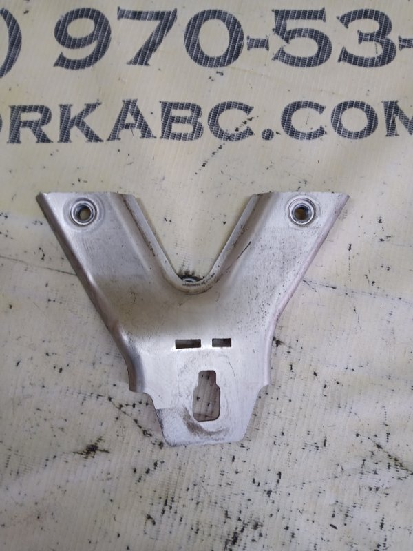 Кронштейн бампера передний правый GLC 300 2019 X253 27492031846862 Кронштейн бампера передний правый GLC 300 2019 X253 27492031846862