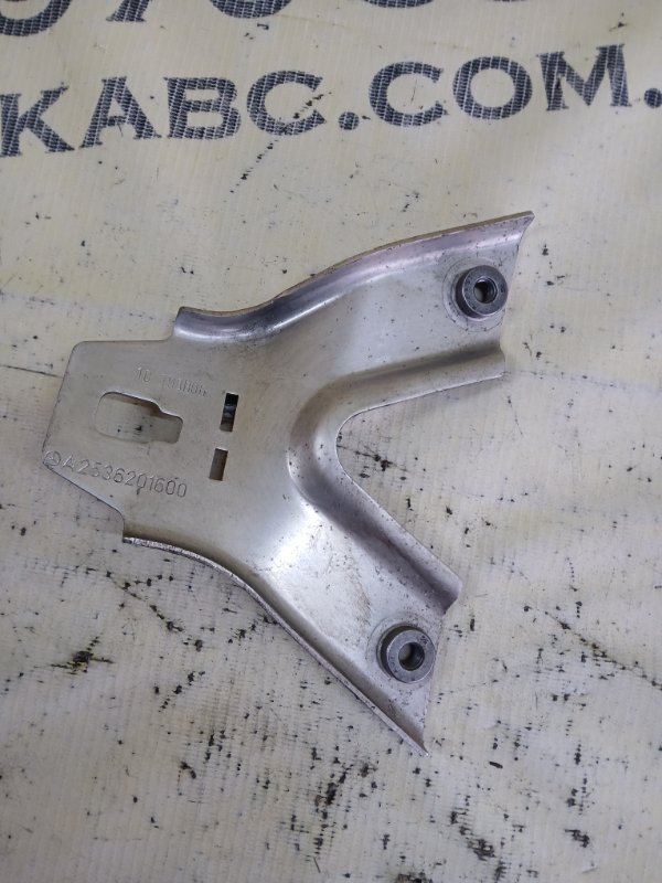 Кронштейн бампера передний левый Mercedes-Benz GLC 300 X253 27492031846862 Кронштейн бампера передний левый Mercedes-Benz GLC 300 X253 27492031846862