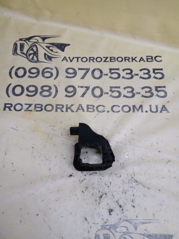 Запчасть кронштейн радиатора передний Mercedes-Benz GLC 300 2019 X253 27492031846862 A2535010520 Б/У Кронштейн радиатора передний Mercedes-Benz GLC 300 2019 X253 27492031846862 A2535010520 Б/У