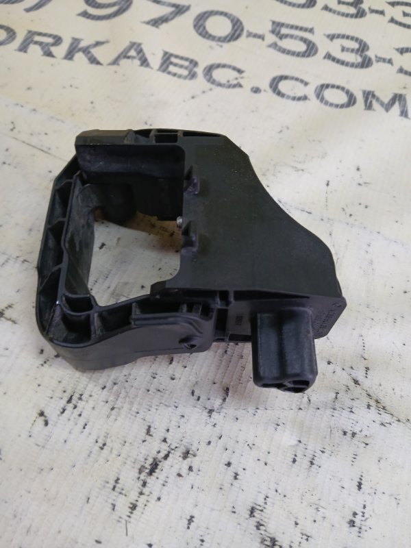 Кронштейн радиатора передний Mercedes-Benz GLC 300 X253 27492031846862 Кронштейн радиатора передний Mercedes-Benz GLC 300 X253 27492031846862