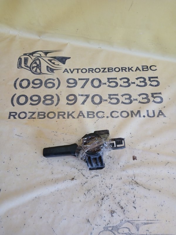 Запчасть кронштейн радиатора передний правый Audi Q5 2018 80A 2.0 DAYB 80A805202A Б/У Кронштейн радиатора передний правый Audi Q5 2018 80A 2.0 DAYB 80A805202A Б/У