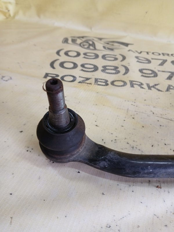 Рулевой наконечник передний правый Nissan Altima L34 2.5