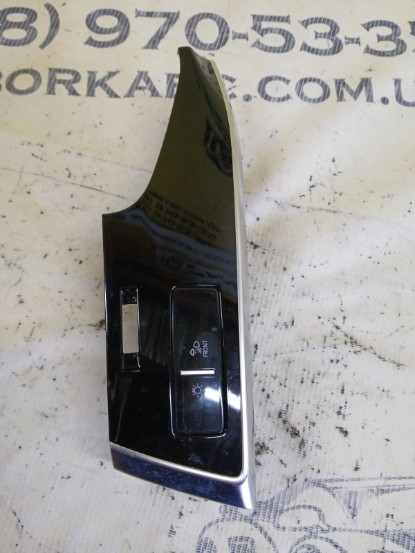 Декоративная накладка Q8 2019 DCBD