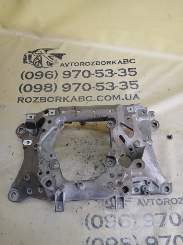 Балка под КПП Audi Q8 2019 DCBD 4M0399263P Б/У