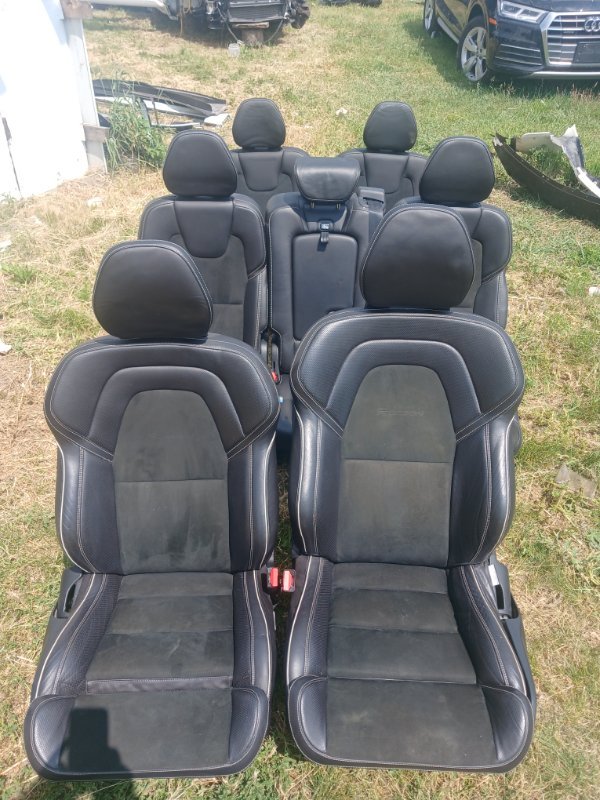 Сиденья комплект Volvo XC90 2016 t27 39824610 Б/У
