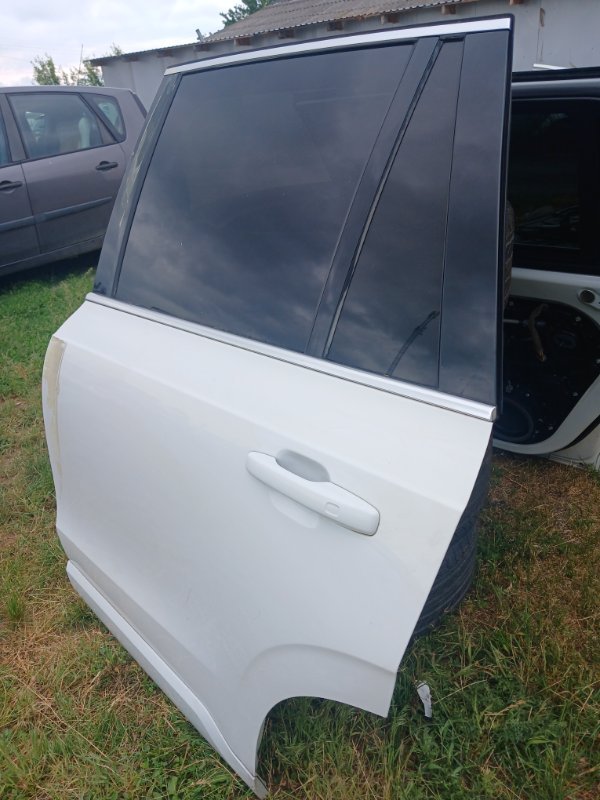 Двери задние левые Volvo XC90 t27 Двери задние левые Volvo XC90 t27