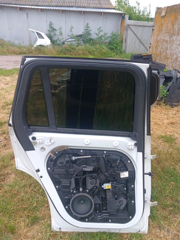 Двери задние левые XC90 2016 t27 Двери задние левые XC90 2016 t27