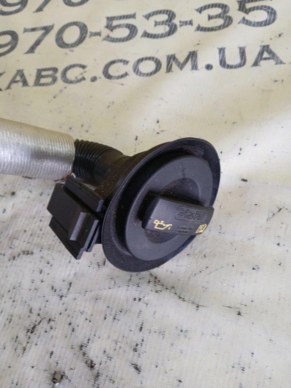 Маслозаливная горловина Q8 2019 DCBD Маслозаливная горловина Q8 2019 DCBD