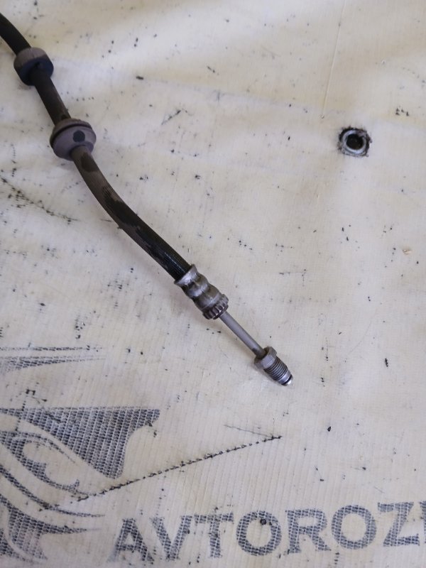 Тормозной шланг передний Audi Q8 DCBD Тормозной шланг передний Audi Q8 DCBD