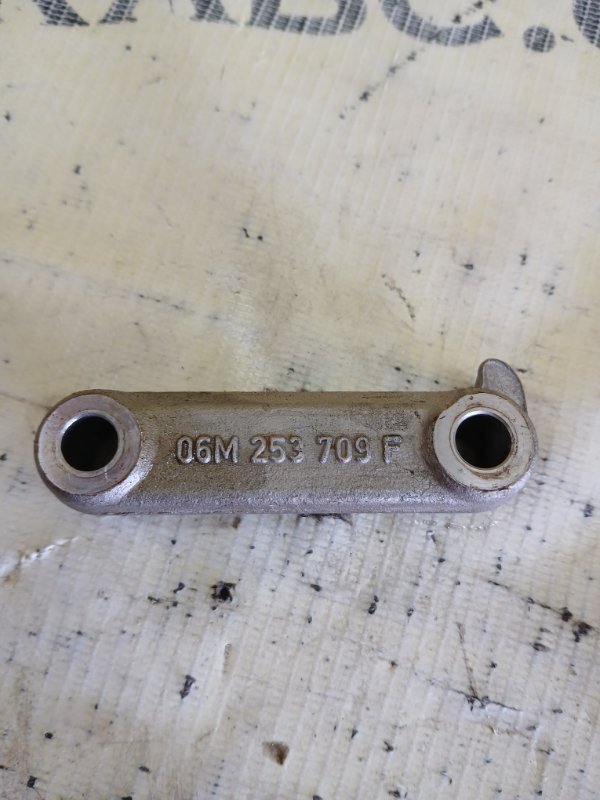 Кронштейн турбины Q8 2019 DCBD Кронштейн турбины Q8 2019 DCBD