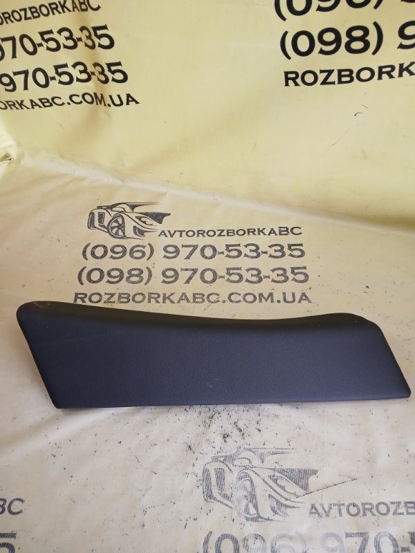 Запчасть накладка сиденья Audi Q8 2019 DCBD 4M8885704A38M Б/У Накладка сиденья Audi Q8 2019 DCBD 4M8885704A38M Б/У