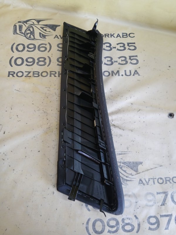 Накладка сиденья Audi Q8 DCBD Накладка сиденья Audi Q8 DCBD