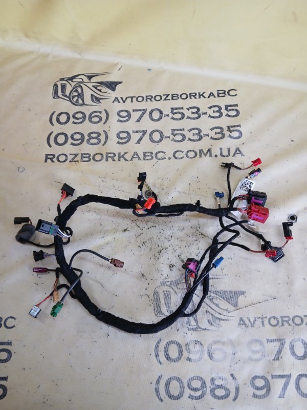 Запчасть проводка салона Audi Q8 2019 DCBD 4M8972031A Б/У Проводка салона Audi Q8 2019 DCBD 4M8972031A Б/У