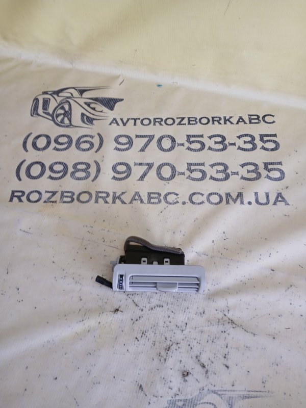 Запчасть дефлектор салона Audi Q8 2019 DCBD 4G0 819 210 L ET1 Б/У Дефлектор салона Audi Q8 2019 DCBD 4G0 819 210 L ET1 Б/У