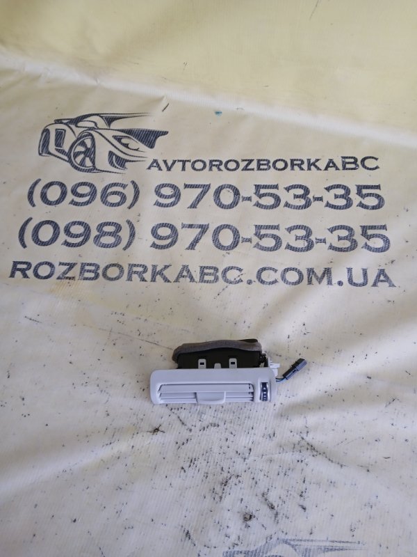 Запчасть дефлектор салона Audi Q8 2019 DCBD 4G0819210LET1 Б/У Дефлектор салона Audi Q8 2019 DCBD 4G0819210LET1 Б/У