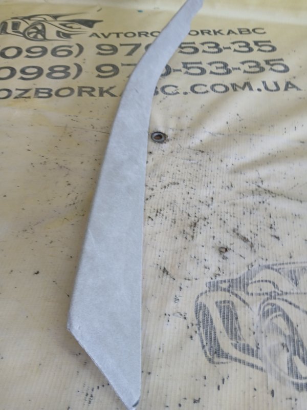 Обшивка стойки Q8 2019 DCBD Обшивка стойки Q8 2019 DCBD