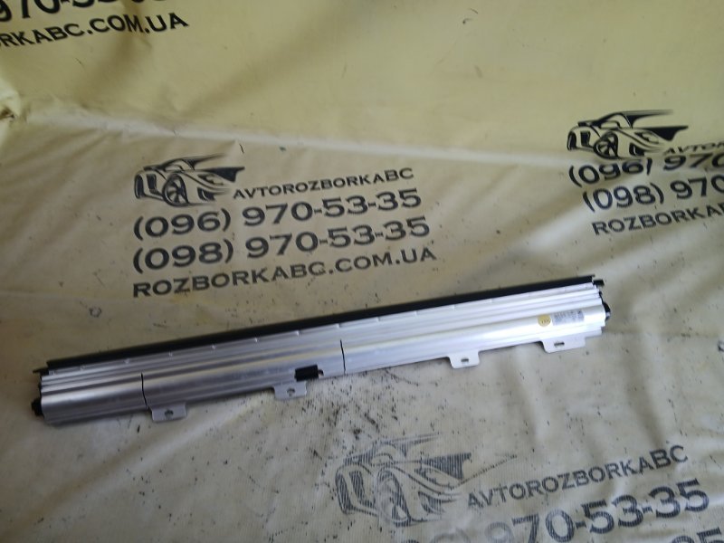 Запчасть солнцезащитная шторка задняя левая Audi Q8 2019 DCBD 4M8861333QBC Б/У Солнцезащитная шторка задняя левая Audi Q8 2019 DCBD 4M8861333QBC Б/У