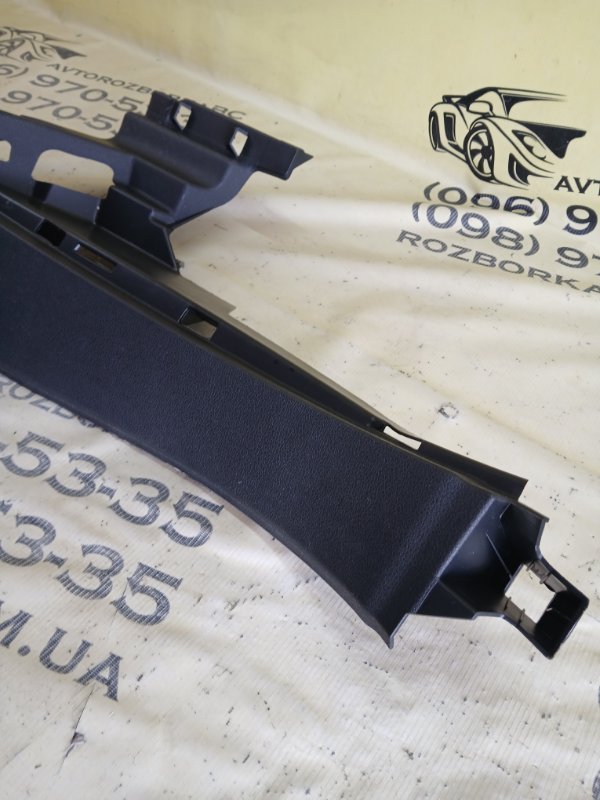 Накладка стойки левая Audi Q8 DCBD Накладка стойки левая Audi Q8 DCBD