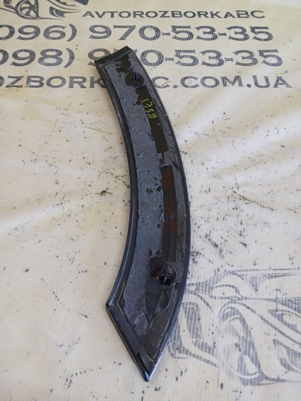 Накладка двери задняя правая Mercedes-Benz GLB 250 26092030411829