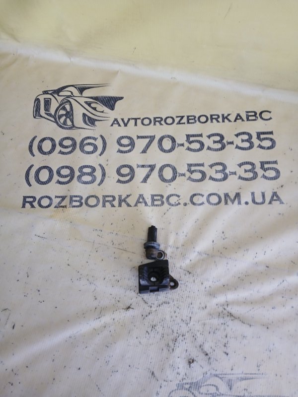 Отбойник двери багажника Volvo XC90 2016 t27 31457733 Б/У
