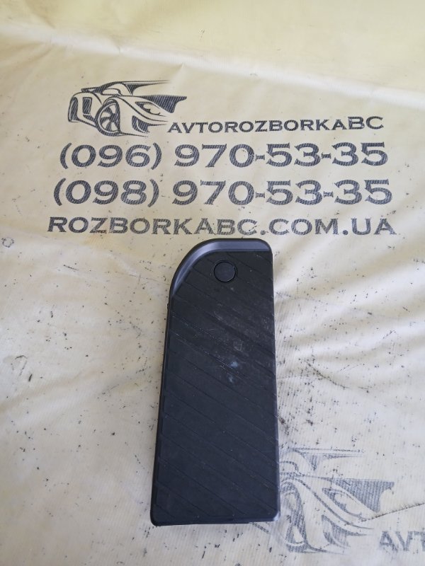 Подножка Audi Q8 2019 DCBD 4M1864777A Б/У