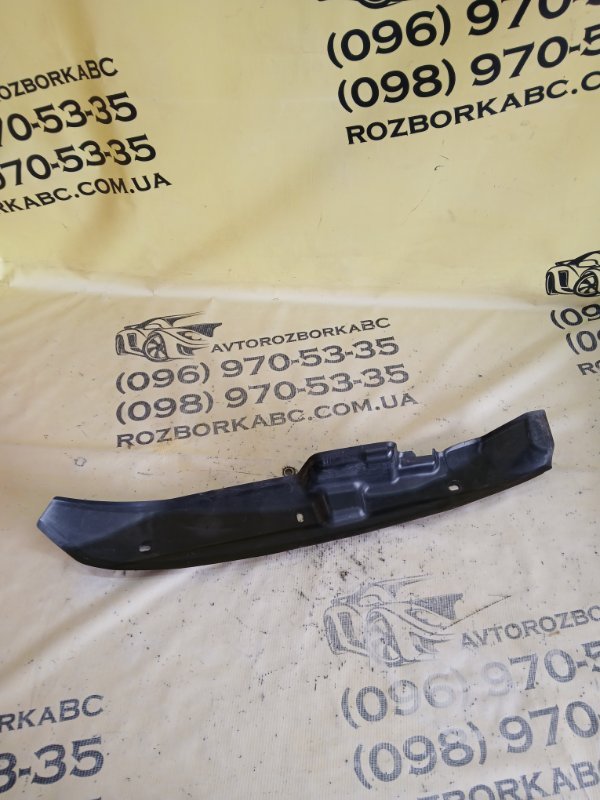 Уплотнитель крыла передний левый Volvo XC90 2016 t27 31353952 Б/У