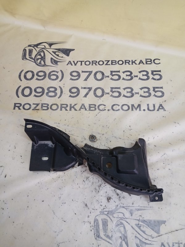 Уплотнитель капота левый BMW 530 2018 G30 XB1142M0 51765A04E71 Б/У