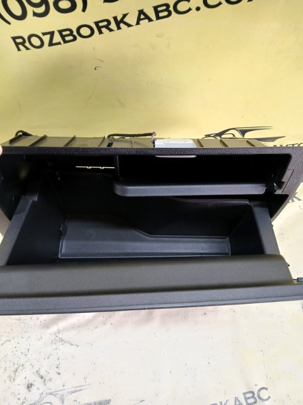 Бардачок Mercedes-Benz GLB 250 26092030411829