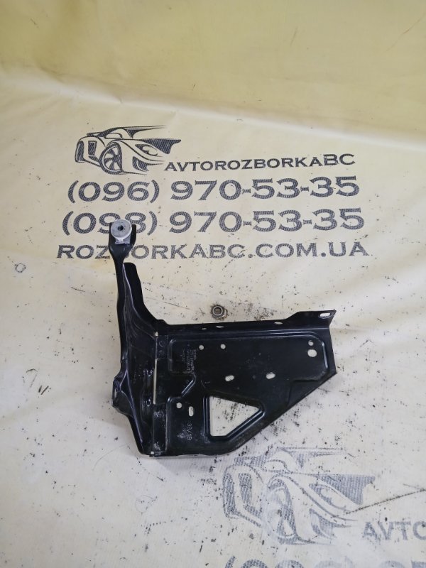 Крепление фары переднее левое BMW X1 2020 F48 B46A20O1 51647342501 Б/У