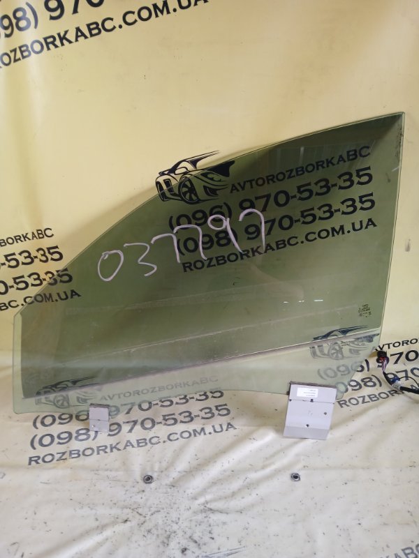 Запчасть стекло двери переднее левое Audi Q8 2019 DCBD 4M8845021B Б/У Стекло двери переднее левое Audi Q8 2019 DCBD 4M8845021B Б/У