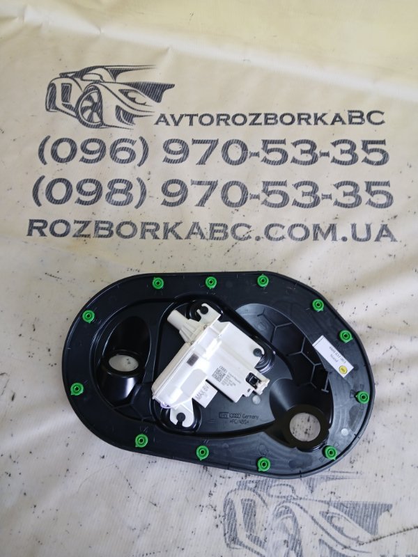 Запчасть дотяжка двери передняя левая Audi Q8 2019 DCBD 4N0837059 Б/У Дотяжка двери передняя левая Audi Q8 2019 DCBD 4N0837059 Б/У