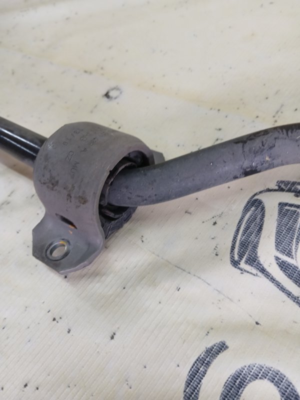 Стабилизатор задний Q8 2019 DCBD Стабилизатор задний Q8 2019 DCBD