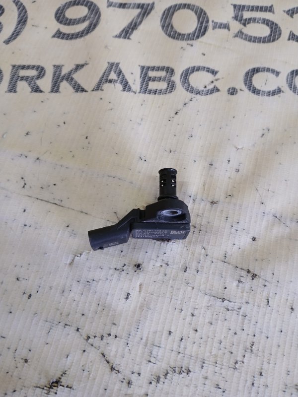 Запчасть датчик наддуву Audi Q8 2019 DCBD 06E906051AC Б/У Датчик наддуву Audi Q8 2019 DCBD 06E906051AC Б/У