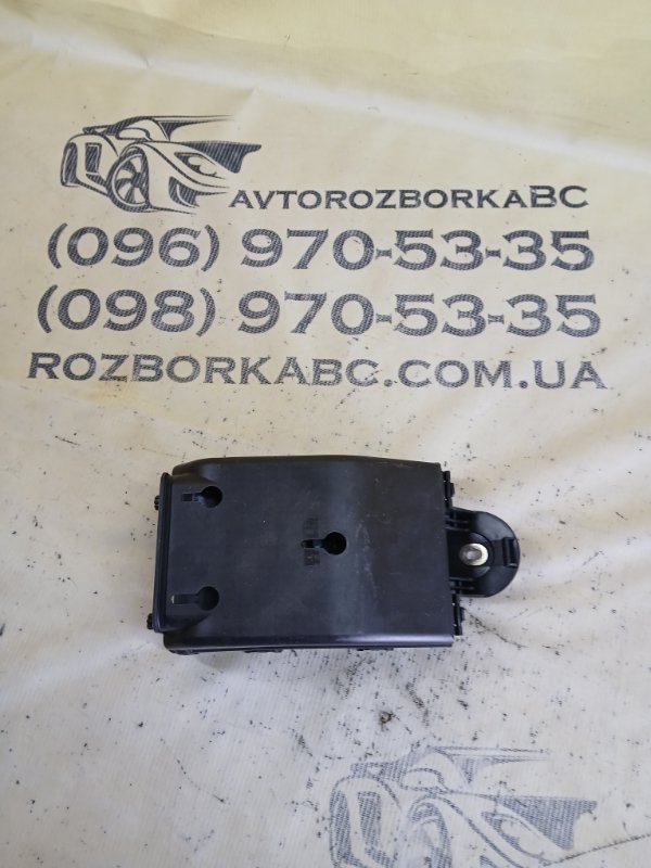 Блок предохранителей Volvo XC90 2016 t27 32142591 Б/У
