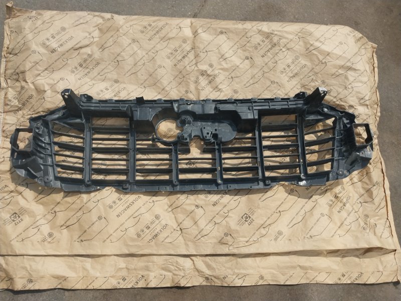 Замыкающая панель Q7 2020 4M DCBD