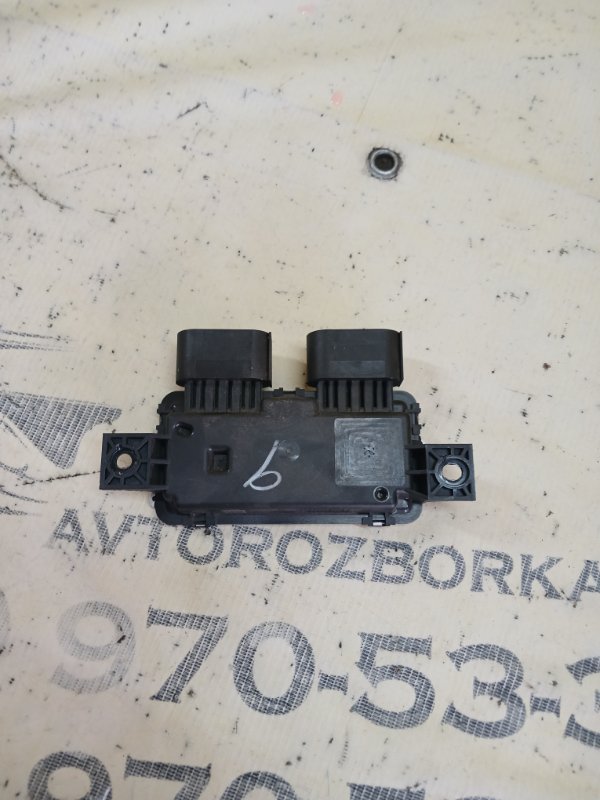 Блок управление топливным насосом Mercedes-Benz GLB 250 26092030411829