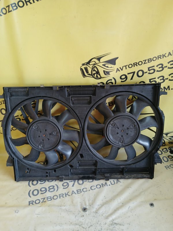 Запчасть дифузор радиатора Audi Q8 2019 3.0 DCBD 8W0121003D Б/У Дифузор радиатора Audi Q8 2019 3.0 DCBD 8W0121003D Б/У