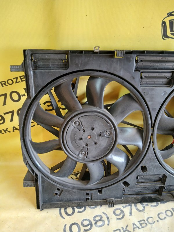 Дифузор радиатора Q8 2019 3.0 DCBD Дифузор радиатора Q8 2019 3.0 DCBD