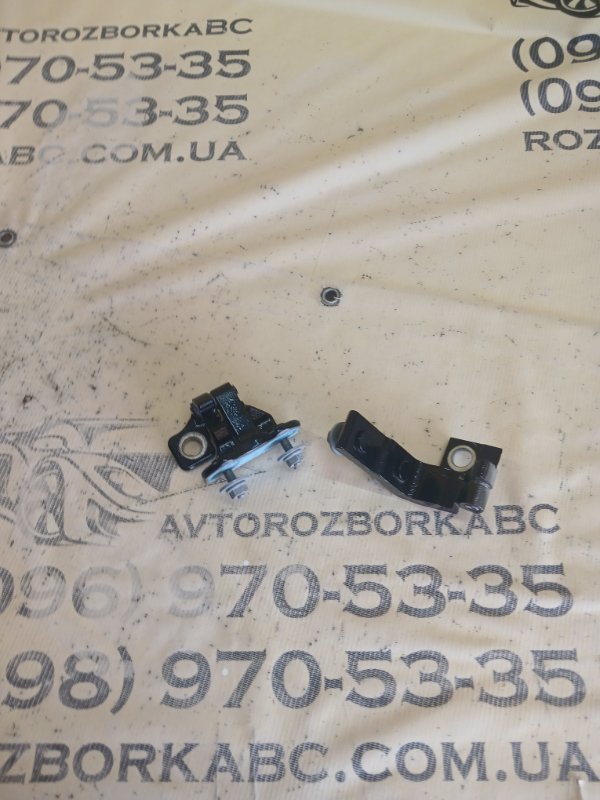 Петля двери задняя левая Mercedes-Benz GLB 250 26092030411829