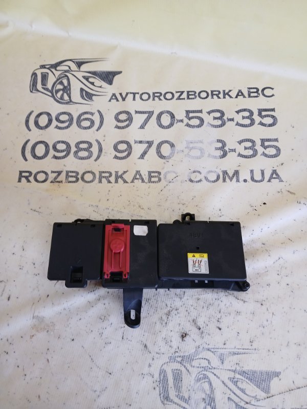 Распределитель потенциалов Audi Q8 2019 3.0 DCBD 4M0941823E Б/У